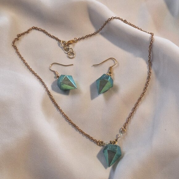 Artisan Handmade Resin Sparkly Aqua Blue Gem Shape Necklace Earring Jewelry Set - Picture 1 of 8